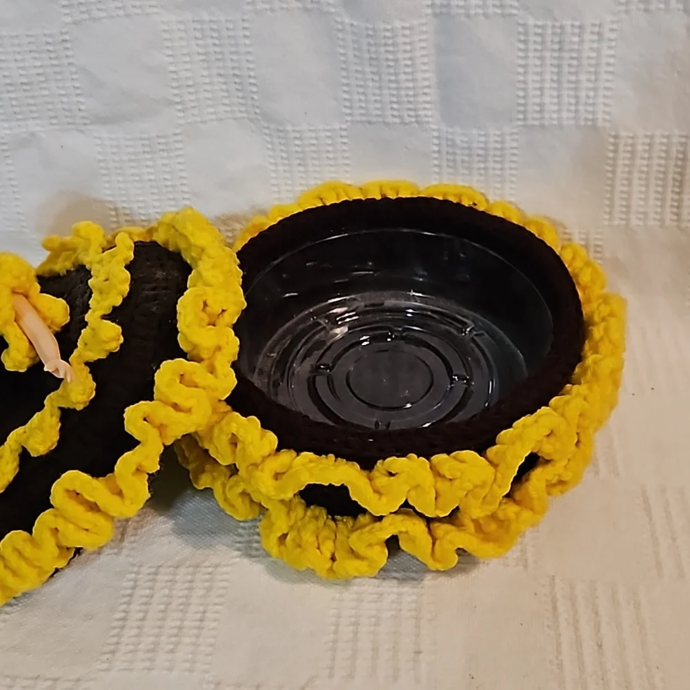 Vintage Crocheted Southern Belle with Bonnet Yellow and Brown Trinket Ho…